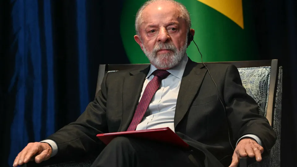 Lula defende que empresários devem sugerir redução da jornada de trabalho
