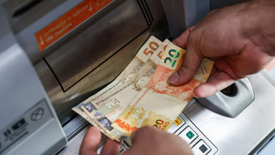 Próxima parcela do 13º salário deve ser paga até 19 de dezembro