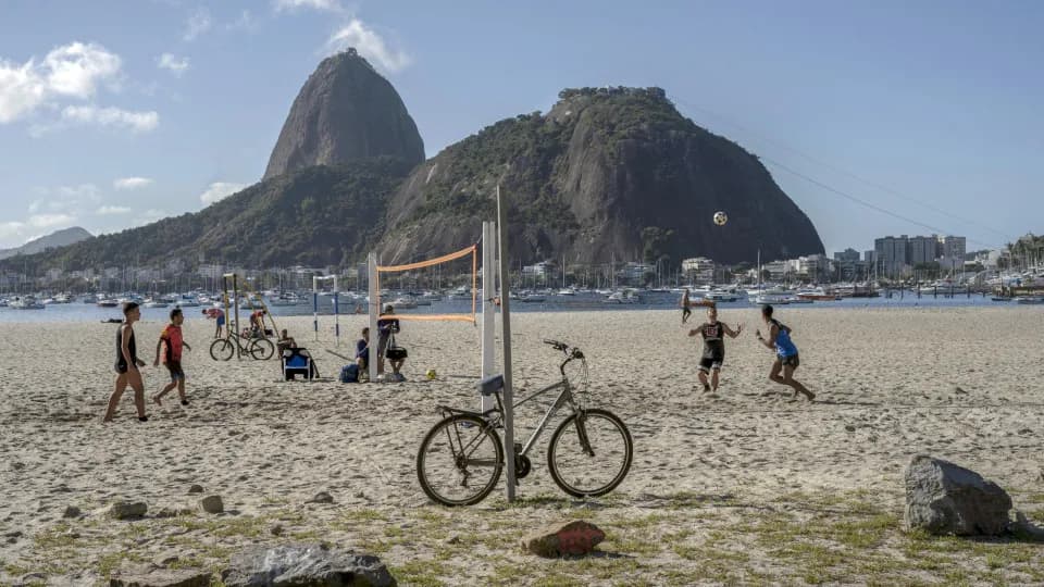 Rio de Janeiro alcança recorde de turistas internacionais em 2025
