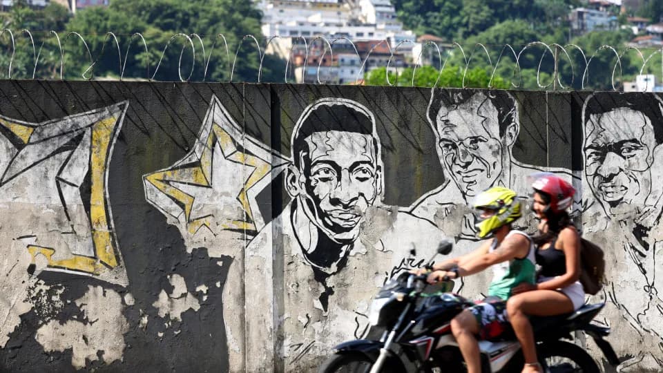 STF declara inconstitucional lei paulista que limita mototáxis por aplicativo