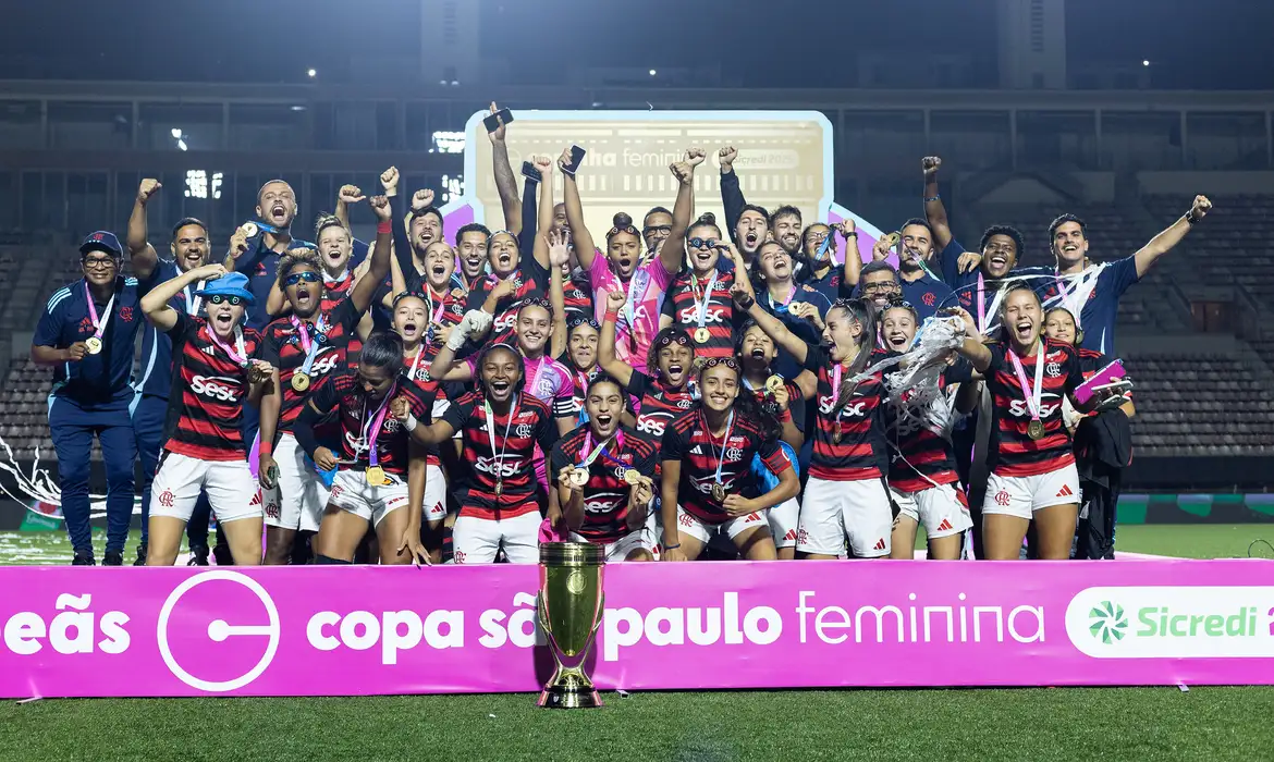 Flamengo conquista Copinha Feminina com goleada sobre o Grêmio