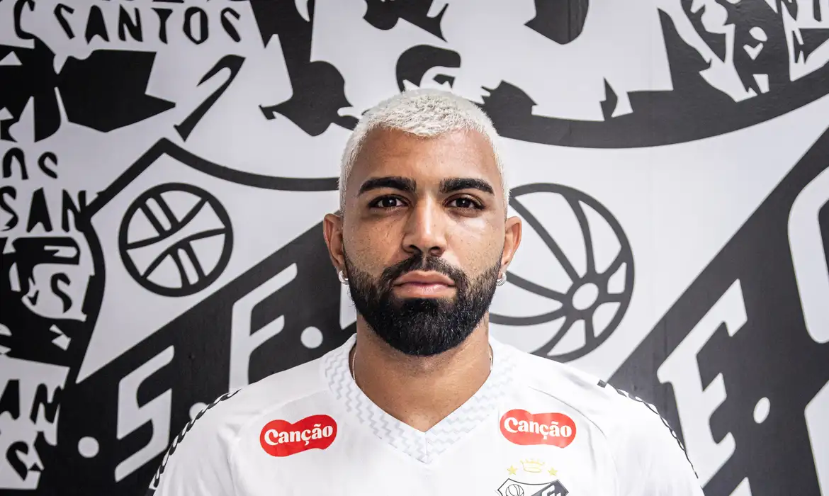 Gabigol retorna ao Santos após empréstimo do Cruzeiro
